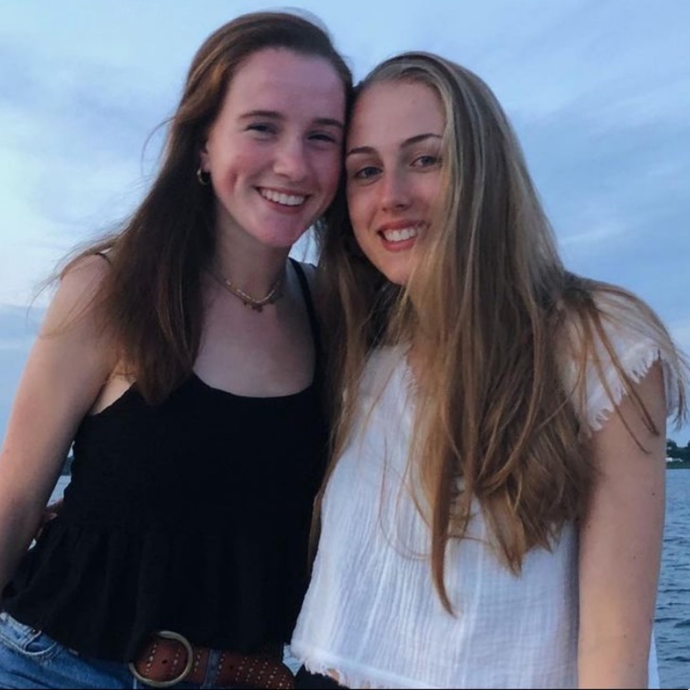 Meet your Poshers, Sarah and Mimi